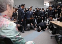 구미, 금오산과 낙동강변 벚꽃 축제