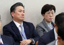 정승일 한전 사장 결국 사의 표명 | 한국일보 오늘이 여러분과 마지막 정승일 한전 사장 결국 사의 표명 | 한국일보