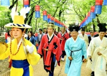 한 장군과 누이 추모... ‘2023 경산자인단오제’ 열기 | 한국일보