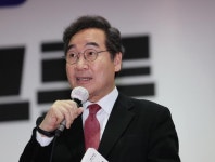 어깨 아플수록 움직여야 ‘오십견’ 예방