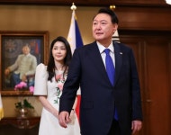 개 사육농장, 6개월 내 폐업 계획서 내야 정부 지원 받는다 | 한국일보