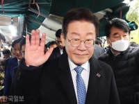 아사히 “북한, 미국과 사전협의서 핵 전면적 폐기 의사 전달” | 한국일보