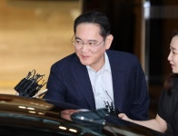농어촌공사 충남 곳곳에 수상태양광발전소 추진 주민반발 | 한국일보