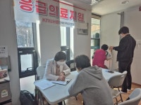 배우 심형탁, 상반신 탈의 헐크 호건 뺨치네! | 한국일보