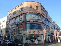 안산 원곡동에 누나가 떴다…우리은행 외환송금센터의 하루-사회ㅣ한국일보