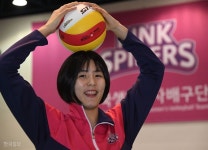 배구 공수 만능 이재영 “여자 정지석이라고요?”-스포츠ㅣ한국일보