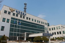 고층 아파트에 쇠구슬 날아들어…경찰 수사-지역ㅣ한국일보