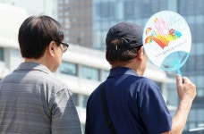 아직 5월인데…역대 가장 이른 때 '온열질환' 첫 사망자 나와-사회ㅣ한국일보