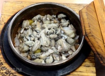 고슬고슬 홍합밥에 노릇노릇 생선구이-라이프ㅣ한국일보