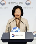박영선 “주52시간제 개선 요구 공감…예외 뒀어야” 박영선 장관 “주52시간제 경직... 예외규정 뒀어야”
