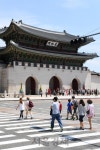 광화문광장 해태상 앞에 횡단보도 신설 | 서울경제 광화문광장 해태상 앞에 횡단보도 신설