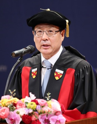 오세정 서울대 총장 '학문끼리 경쟁 시킬 것…유망 연구분야 가려... 오세정 서울대 총장 '학문끼리 경쟁 시킬 것…유망 연구분야 가려 집중육성'