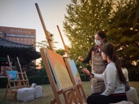 [유통가]당신의 가을은 어떤 색인가요…신라호텔서 아트 힐링 | 서울경제 [유통가]당신의 가을은 어떤 색인가요…신라호텔서 아트 힐링