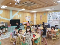 국산목재로 어린이집 내부 바꿔보세요 | 서울경제 국산목재로 어린이집 내부 바꿔보세요