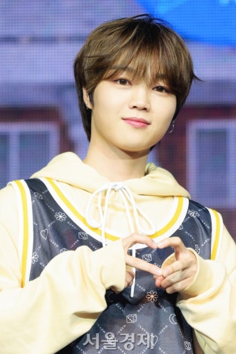 유나이트 은호, 똘망똘망 눈빛 [SE포토] | 서울경제 유나이트 은호, 똘망똘망 눈빛 [SE포토]