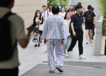 의대교수들, 의협 강경투쟁 뜻 동참 잇따라… '18일 집단휴진' 판 커질까 | 서울경제 의대교수들, 의협 강경투쟁 뜻 동참 잇따라… '18일...