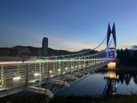 가평군 자라섬 한 눈에…165m 출렁다리 개통 | 서울경제 가평군 자라섬 한 눈에…165m 출렁다리 개통