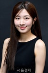 이한주, 상견례 프리패스상 [SE★포토] | 서울경제 이한주, 상견례 프리패스상 [SE★포토]