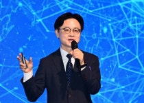 승객 20명 태우고 4시간 질주한 무면허 만취 고속버스 기사 | 서울경제 승객 20명 태우고 4시간 질주한 무면허 만취 고속버스 기사