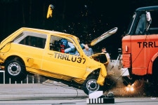 찌그러지는 자동차강판이 좋은 거라고요? – 포스코그룹 뉴스룸 찌그러지는 자동차강판이 좋은 거라고요?