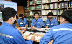 [포스코명장 특별 인터뷰⑲] 블랙아웃을 막아라! 제철소 전력공급 24시간 지킴이 – 포스코그룹 뉴스룸 [포스코명장 특별 인터뷰⑲]... 