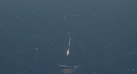 스페이스X 이젠 페어링도 회수.gjf - DogDrip.Net 개드립