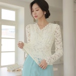 아뜰리에 쉬즈 브이넥 레이스 티셔츠 | 오드(ODE) (주)오드와 - 아뜰리에 쉬즈 브이넥 레이스 티셔츠