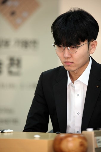 변상일의 천적 신진서, LG배 세번째 우승! 세계사이버기원
