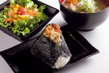 おとなの週末：成田空港第1ターミナルの贅沢グルメ4選！　大人のお子様ランチが絶品だった | 毎日新聞