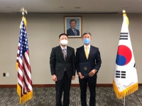 독립유공자 후손 국적 증서 수여식 개최 상세보기|주요활동 | 주뉴욕 대한민국 총영사관 주뉴욕 대한민국 총영사관 