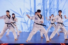 2023년 대한민국 국경일 리셉션 기념 공연(K-Tigers 태권도단) 상세보기|총영사관 주요활동 | 주칭다오 대한민국 총영사관 주칭다오 대한민국... 