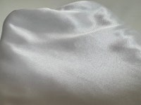 파/티/붕/붕 저렴한 가격에 구매해서 이모저모 활용하기 좋아요. 천에 살짝 광택이 돌아서, 테이블보로 깔아 두어도 멋스...상품 사용후기 - 파티붕붕