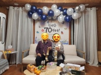 파티붕붕 상품 후기 | 화면보다 이뻐요 가족여행가서 펜션에 장식하고 사진 많이 건졌습니다~엄마가 완전 좋아하셨어요^^상품 사용후기 - 파티붕붕