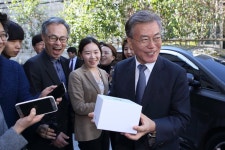 오늘의유머 - 문대표  김영란법 때문에 기자분들이  ㅋㅋ 문대표  김영란법 때문에 기자분들이  ㅋㅋ