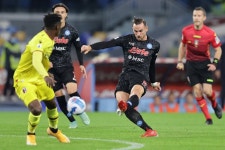 지난 5년간 박스 밖에서 성공한 골 수 - 나폴리 마이너 갤러리