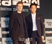 ”北반응 걱정… 韓스태프 헌신 충격” 리암니슨 ´K무비´ 진출기 - 일간스포츠 ”北반응 걱정… 韓스태프 헌신...