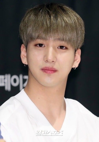 B1A4 바로, 태도 논란에 ”어리석음으로 팬들에 상처줬다” 죄송 - 일간스포츠 B1A4 바로, 태도 논란에 ”어리석음으로 팬들에 상처줬다” 죄송