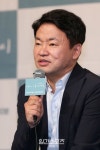 ´나저씨´ 김원석 감독 ”도청 등은 영화서 자주 쓰는 극적 장치” - 일간스포츠 ´나저씨´ 김원석 감독 ”도청 등은 영화서 자주 쓰는 극적 장치”