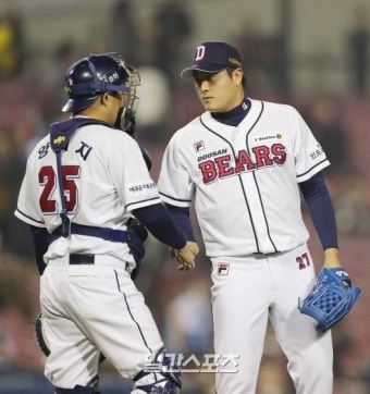 [IS 포커스] ´4할 타자´ 두산 양의지, 역대급 ´공격형´ 포수가 보인다 - 일간스포츠 [IS 포커스] ´4할 타자´ 두산 양의지, 역대급 ´공격형...