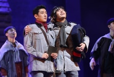 [종합IS] ”육군으로서 영광”…´신흥무관학교´ 지창욱·강하늘 병장→·온유 이병 - 일간스포츠 [종합IS] ”육군으로서 영광”... 