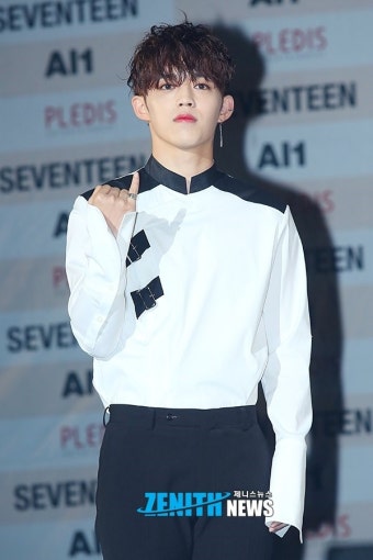 [Z포토] 세븐틴 에스쿱스, ´듬직한 리더~´(세븐틴 쇼케이스) - 일간스포츠 [Z포토] 세븐틴 에스쿱스, ´듬직한 리더~´(세븐틴 쇼케이스)