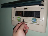 Pgr21 - [질문] 후기추가))두꺼비집 스위치가 내려간채로 부러졌는데 [질문] 후기추가))두꺼비집 스위치가 내려간채로 부러졌는데