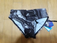 주식회사 수영사랑 3월 베스트리뷰 | 편안함과 스타일 숏오각인데 거의 삼각에 가까운 길이입니다. 타 브랜드 대비 사이즈는 여유3월 베스트리뷰... 