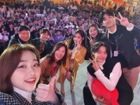 Hotel Del Luna Cast  (Korean Drama - 2019) - 호텔 델루나 @ HanCinema :: The Korean Movie and Drama Database Hotel Del Luna Cast... 