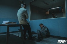 Train (트레인) Korean  - Drama - Picture @ HanCinema :: The... Movie and Drama Database Train (트레인) Korean  - Drama - Picture