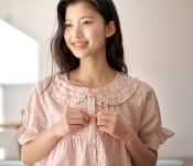 ULLALA-소로니 반팔 투피스 핑크 (40수)│삼성물산 온라인몰 SSF Shop 소로니 반팔 투피스 핑크 (40수)