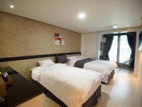 Dorcas Tourist Hostel in Tongyeong-si - Room Deals, Photos & Reviews