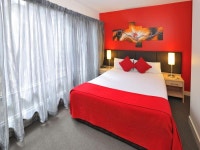 Best Price on Metro Apartments on Bank Place in Melbourne + Reviews!