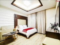 Hotel Charlot Castle in Pyeongtaek-si - Room Deals, Photos & Reviews