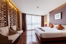Lantana Resort Hotel (Bangkok) - Deals, Photos & Reviews